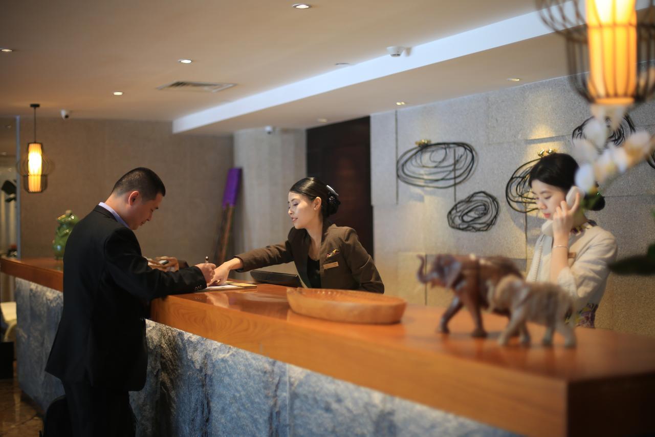 Relax Season Hotel Dongmen 深圳 外观 照片